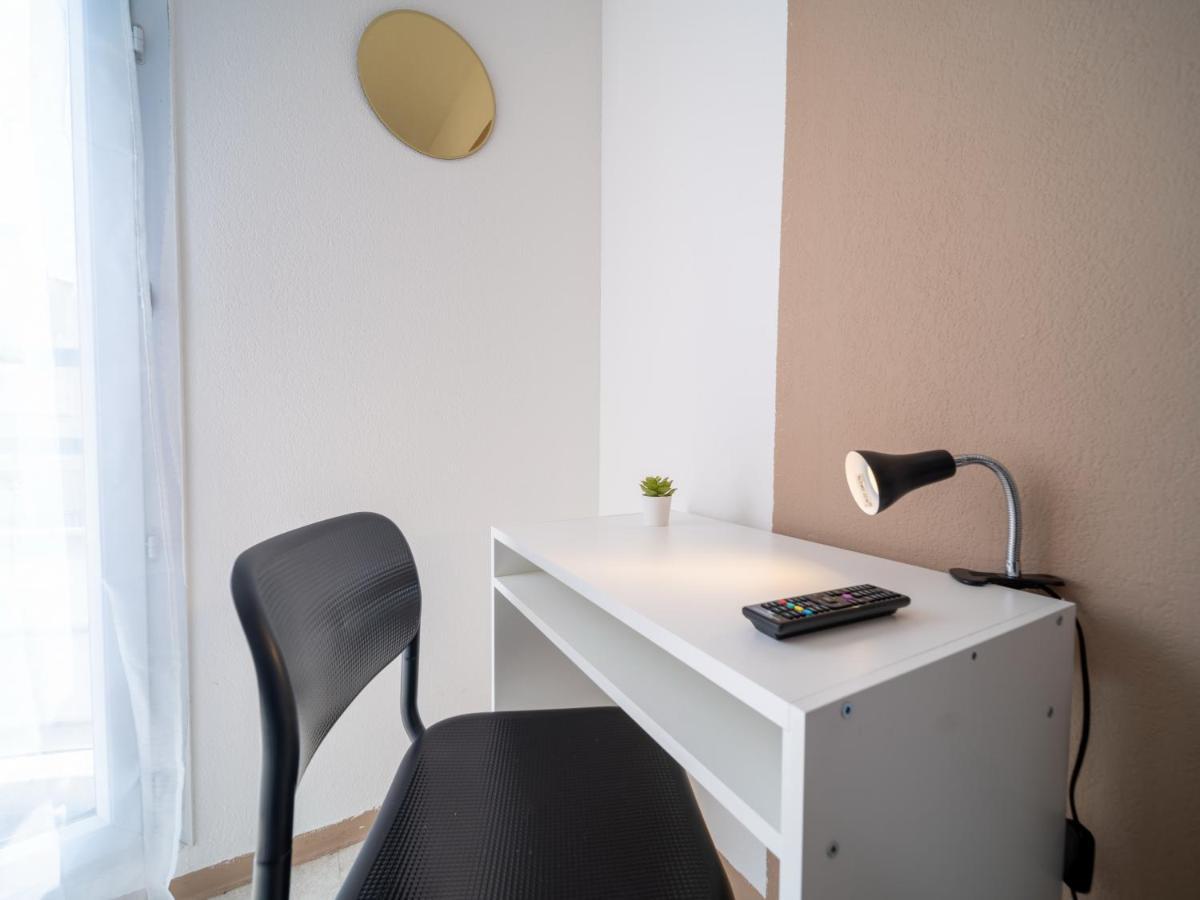 Appartement Climatise Avec Parking A 6Min A Pied De La Gare St Charles Marsella Exterior foto
