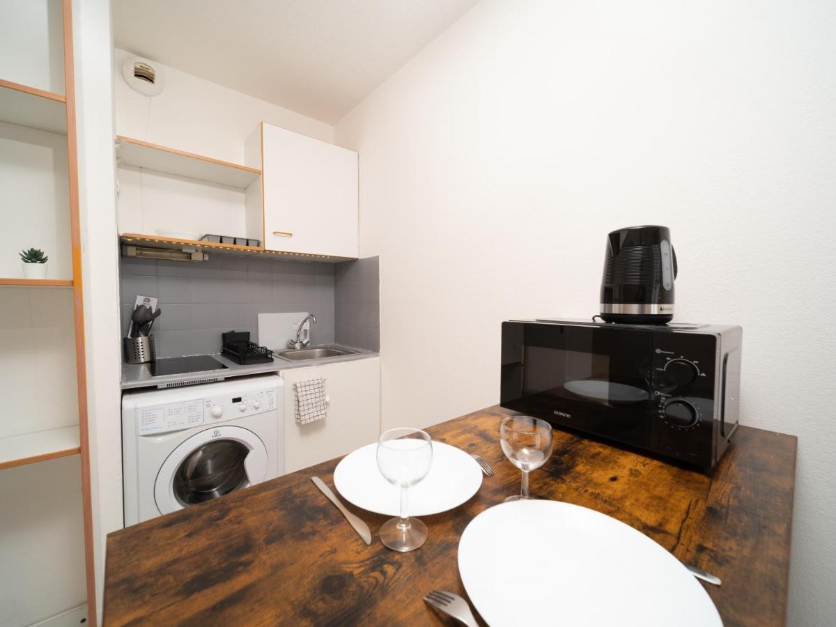 Appartement Climatise Avec Parking A 6Min A Pied De La Gare St Charles Marsella Exterior foto