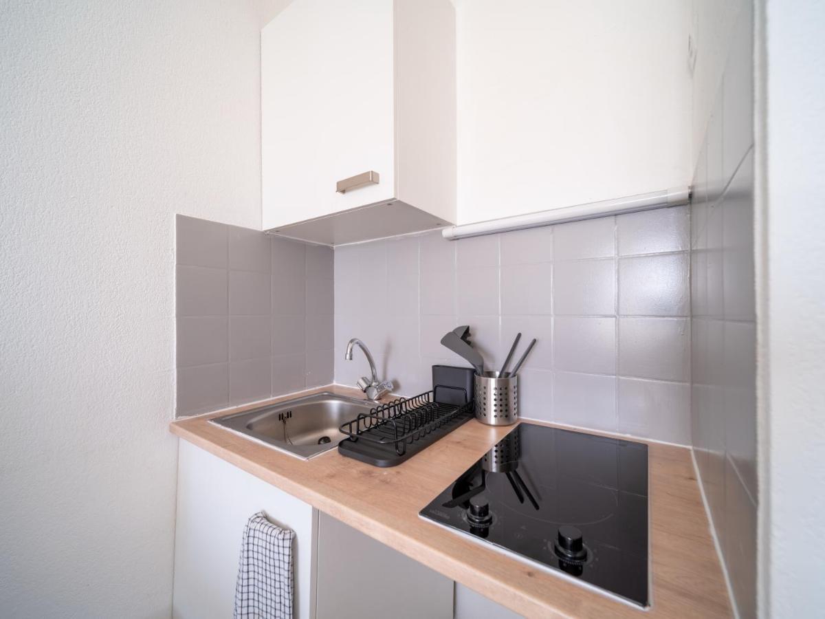 Appartement Climatise Avec Parking A 6Min A Pied De La Gare St Charles Marsella Exterior foto