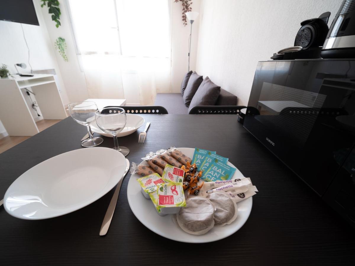 Appartement Climatise Avec Parking A 6Min A Pied De La Gare St Charles Marsella Exterior foto