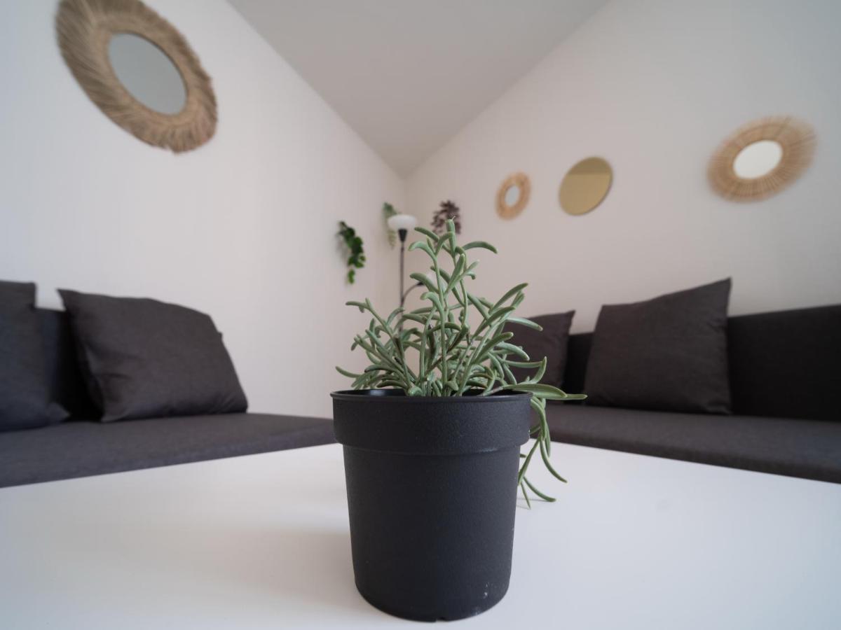 Appartement Climatise Avec Parking A 6Min A Pied De La Gare St Charles Marsella Exterior foto