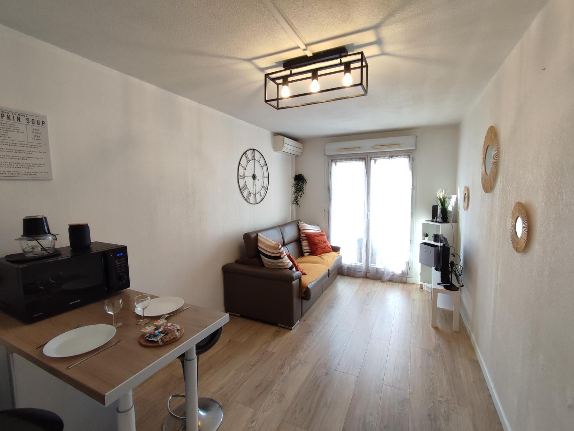 Appartement Climatise Avec Parking A 6Min A Pied De La Gare St Charles Marsella Exterior foto